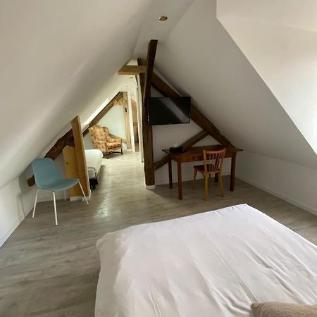 L'annexe du Château de Saint Genix Exterior foto
